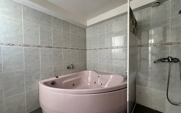 Property slide 40