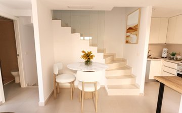 Property slide 10