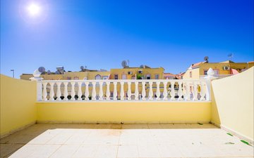 Property slide 40