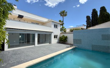 Property slide 15