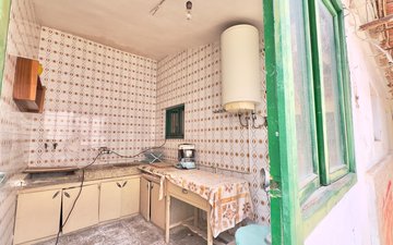 Property slide 14