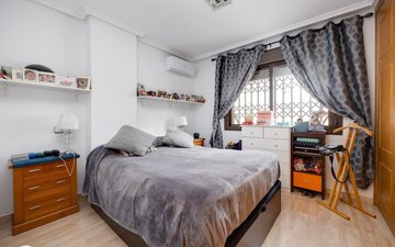 Property slide 10