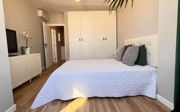 Property slide 32