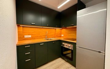 Property slide 18