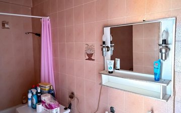 Property slide 10