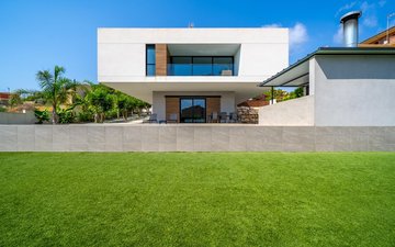Property slide 4