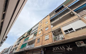 Property slide 48