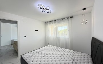 Property slide 25