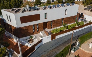 Property slide 10
