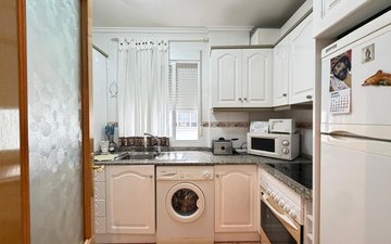 Property slide 16