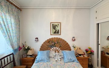 Property slide 25