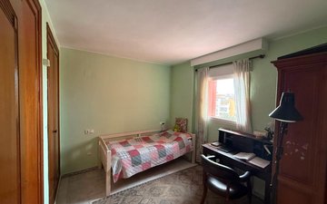 Property slide 25