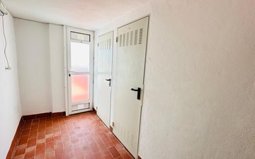 Property slide 22