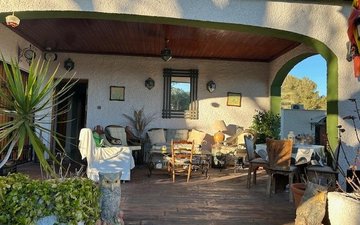 Property slide 23