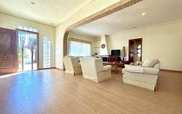 Property slide 23
