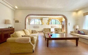Property slide 25