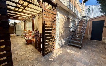 Property slide 22