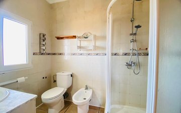 Property slide 25
