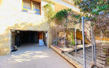 Property slide 48