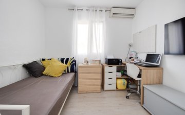 Property slide 18