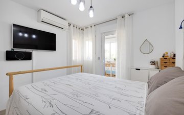 Property slide 25