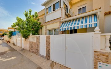 Property slide 32