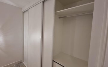 Property slide 22