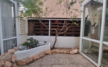 Property slide 22