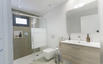 Property slide 20