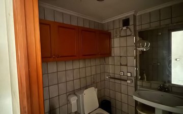 Property slide 18