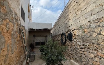 Property slide 48