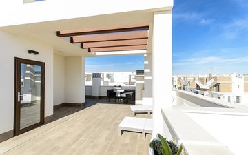 Property slide 32