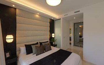 Property slide 18