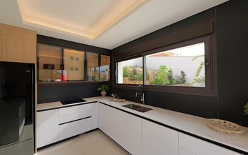 Property slide 30