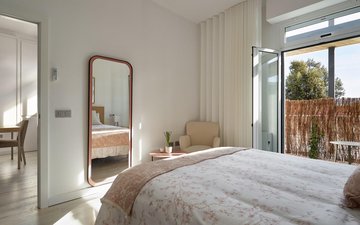 Property slide 18