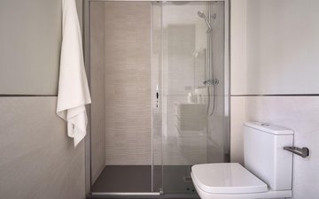 Property slide 21