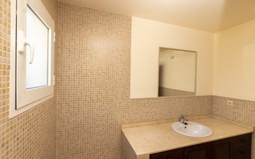 Property slide 31