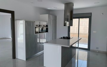Property slide 15