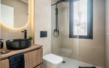 Property slide 24
