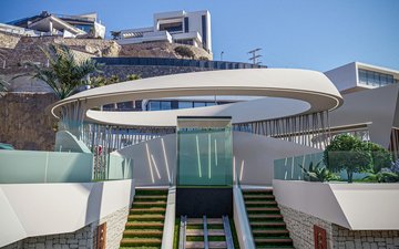 Property slide 18