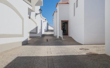 Property slide 33
