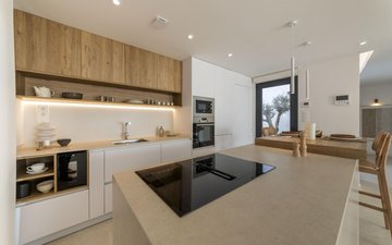 Property slide 18