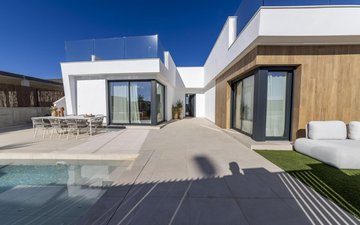 Property slide 32