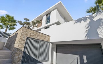 Property slide 32
