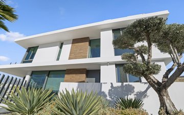 Property slide 7