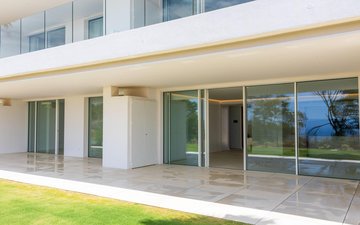 Property slide 32