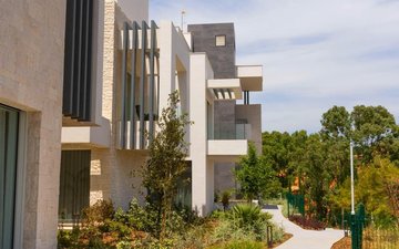 Property slide 27
