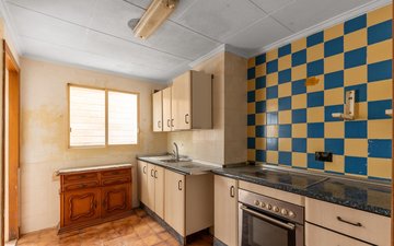 Property slide 10