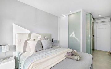 Property slide 17