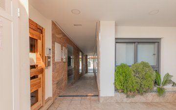Property slide 32